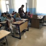 ogrencilerimize-40-ayet-ve-40-hadis-kartelasi-dagittik (14)