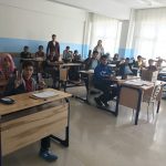ogrencilerimize-40-ayet-ve-40-hadis-kartelasi-dagittik (2)
